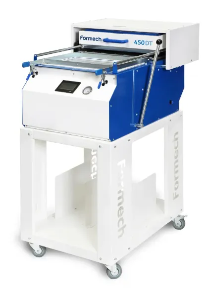 世界で最も売れているデスクトップ型高機能小型真空成型機formech450DT本体
