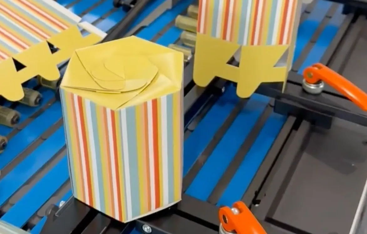 easy_glueで加工したパッケージ