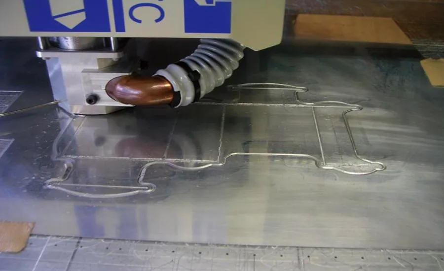 NS-Crease Line 8ATCが可能とするスチール加工