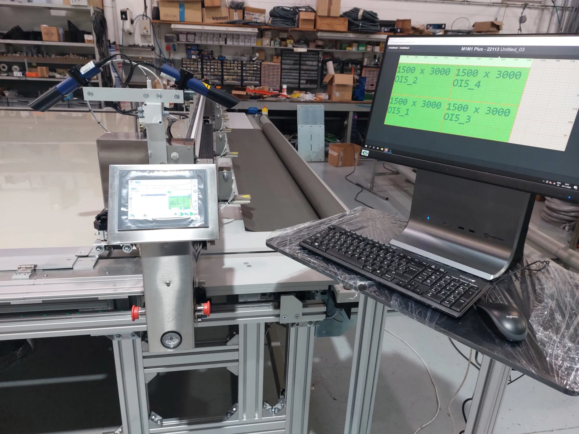 Matic M1 Plus カットする大きさをモニターに表示